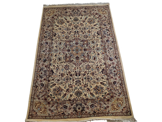 Handmade 4.5x7 Luxury Carpet: Fine Quality